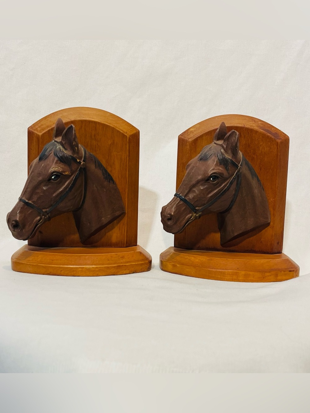 Vintage Syroco Wood Horse Head Bookends Mid Century Equestrian Decor Made in USA